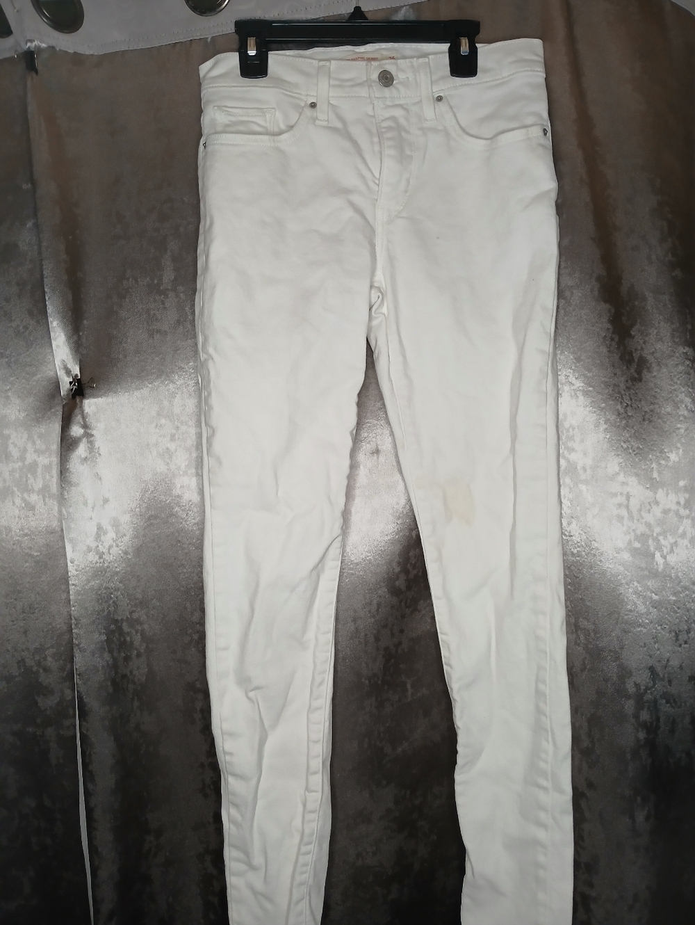 Levi's 311 White Shaping Skinny Jeans - Classic Slim Fit Sz. 26/30